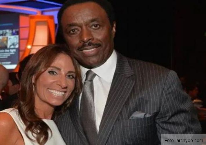 Prezentator TV arestat după ce a încercat să-și infecteze soția cu COVID-19 2 jimhill.jpg