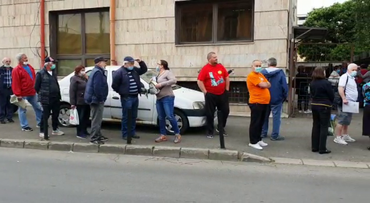 coada la casa de pensii (2)_280681.png