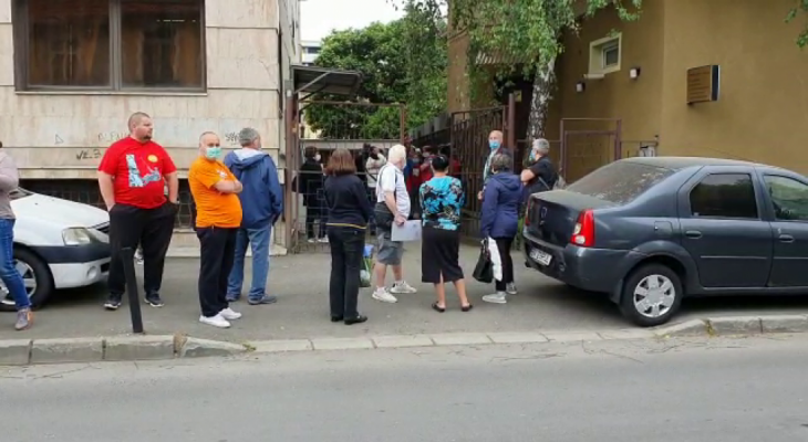 coada la casa de pensii (3)_280680.png