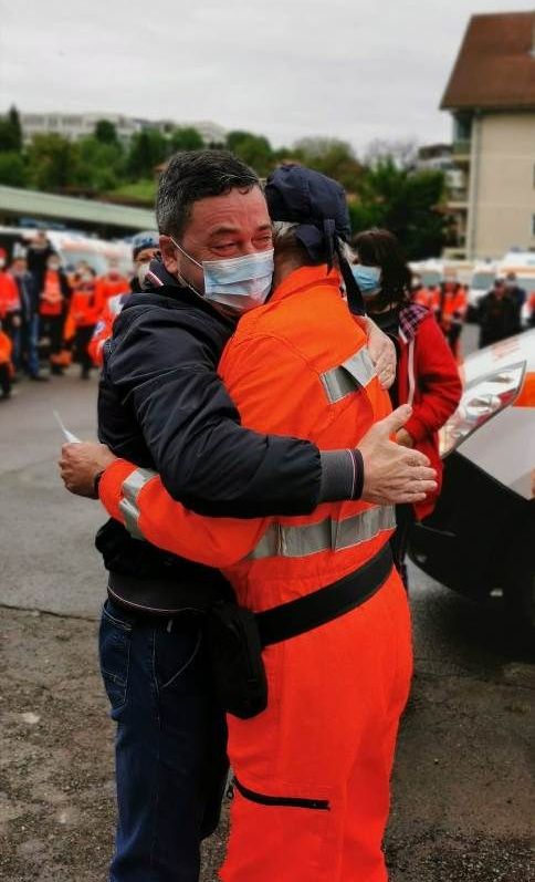 BRAȘOV. „Ambulanța din ceruri va avea de acum un doctor bun!!!” 2 dr. olteanu1_280727.jpeg