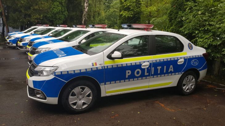 BRAŞOV. 16 autospeciale noi pentru Poliţia Braşov - GALERIE FOTO 3 pol2_281799.jpg