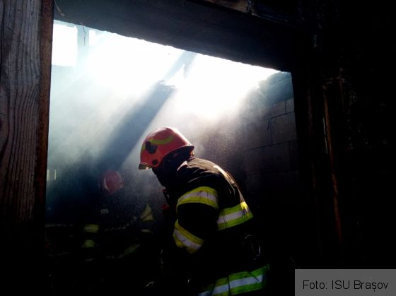 BRAȘOV. ULTIMA ORĂ. Două gospodării afectate de un incendiu, la Bod (Update - Galerie FOTO) 3 IMG-20200818-WA0017_282626.jpg