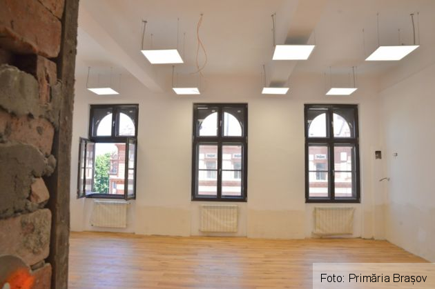 BRAȘOV. Când vor fi finalizate lucrările de la „Unirea”?! Primarul Scripcaru, vizită pe șantier (Galerie FOTO) 3 WhatsApp Image 2020-08-04 at 14.05.31_282296.jpeg