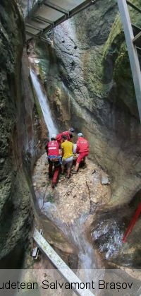 BRAȘOV. Accidentare gravă în Canionul 7 Scări, de la o... poză 2 FB_IMG_1599589349415_283053.jpg