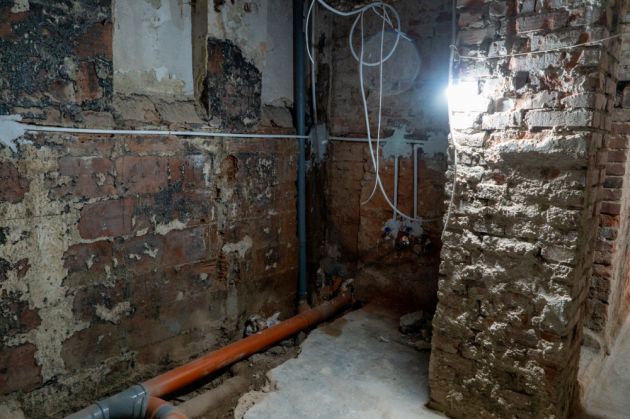 BRAȘOV. Toaleta publică de lângă Camera de Comerț va fi redeschisă după mai bine de 10 ani de nefolosire 4 IMG-20200911-WA0008_283119.jpg