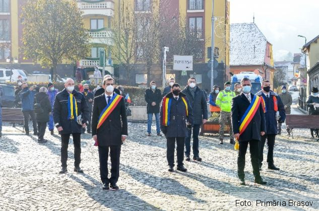 bWhatsApp Image 2020-12-01 at 13.10.19_284786.jpeg