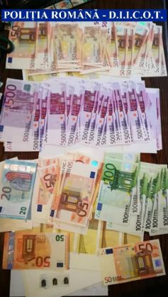 BRAȘOV. PERCHEZIȚII. Aproape 500.000 de euro, posibil falsificați, ridicați de DIICOT și de BCCO / Anchetă și pentru trafic de droguri 3 WhatsApp Image 2021-01-27 at 12.40.21_286061.jpeg