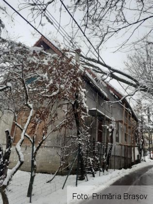BRAȘOV. Zăpadă de 1 metru în Poiană / Pagube provocate de copacii căzuți / Cum merge deszăpezire (Galerie FOTO) 4 IMG-20210318-WA0006_286979.jpg