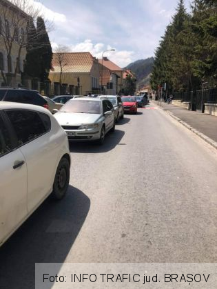 BRAȘOV. Trafic blocat în timpul unei intervenții ISU, în Șchei (FOTO) 2 FB_IMG_1618660816663_287640.jpg