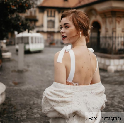 lorena serban 2_288224.png