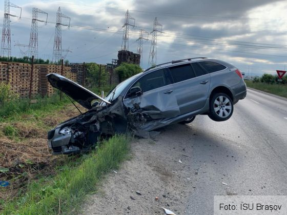 BRAȘOV. Accident cu victime, pe str. Zizinului! (FOTO) 2 IMG-20210627-WA0001_289151.jpg