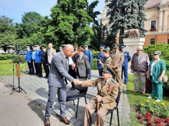 Ziua-Drapelului (1)_289145.jpeg