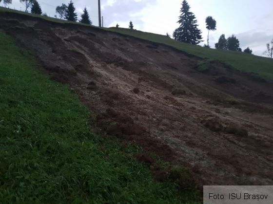 BRAȘOV. Alunecări de teren, în județ! (Galerie FOTO) 6 IMG-20210731-WA0021_290076.jpg