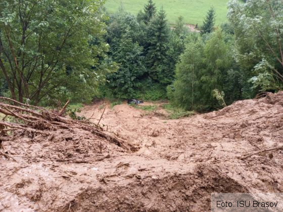 BRAȘOV. Alunecări de teren, în județ! (Galerie FOTO) 2 IMG-20210731-WA0026_290072.jpg