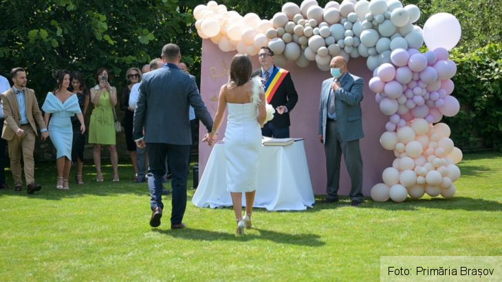 Așa poate arăta cununia civilă a oricărui cuplu, la BRAȘOV (FOTO - VIDEO) 2 WhatsApp Image 2021-07-09 at 18.13.31_289467.jpeg