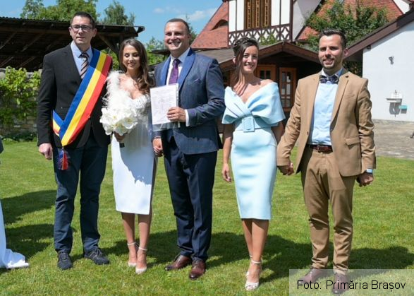 Așa poate arăta cununia civilă a oricărui cuplu, la BRAȘOV (FOTO - VIDEO) 8 WhatsApp Image 2021-07-09 at 18.13.33 (1)_289469.jpeg