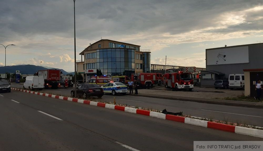 BRAȘOV. Update. Incendiu la un depozit de pe Calea Feldioarei! (Galerie FOTO) 9 calea feldioarei 2_289400.jpg