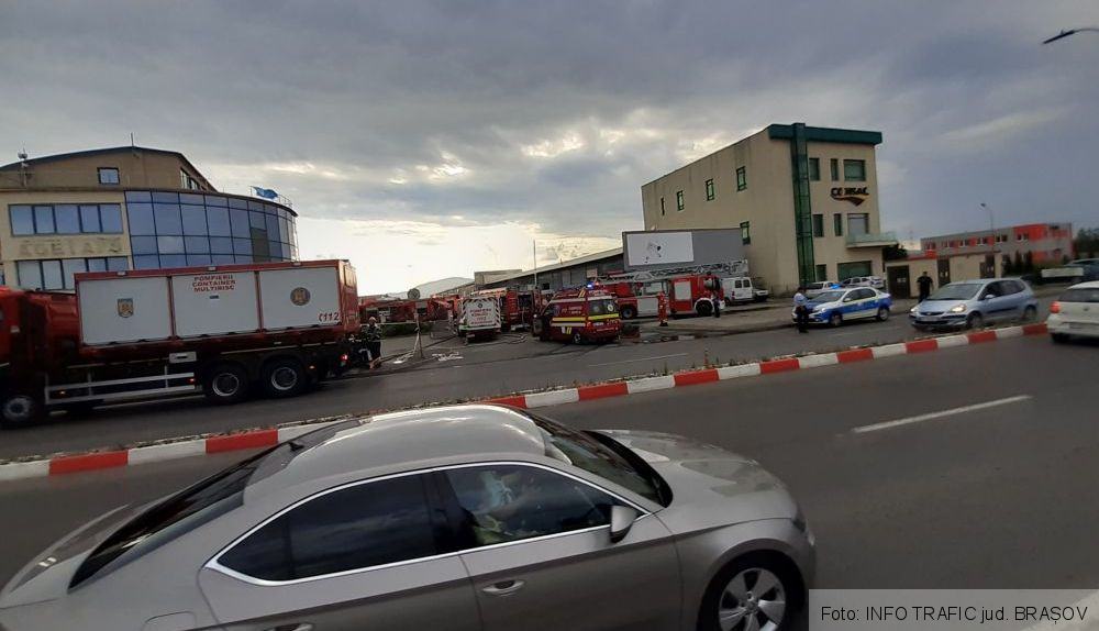 BRAȘOV. Update. Incendiu la un depozit de pe Calea Feldioarei! (Galerie FOTO) 8 calea feldioarei_289399.jpg