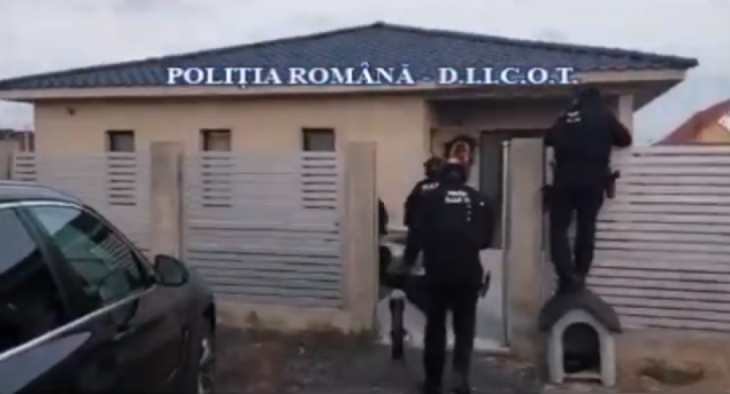 perchezitii 2_289577.png