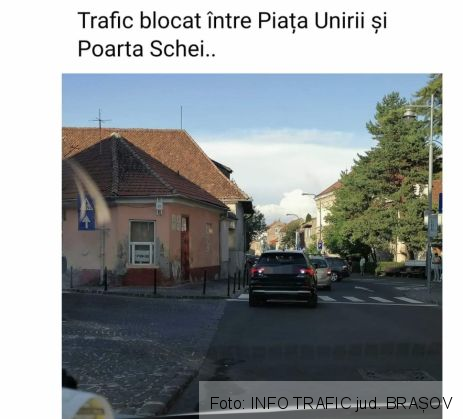 BRAȘOV. Trafic blocat în Șchei, din cauza unui autoturism „abandonat" pe carosabil (FOTO) 3 FB_IMG_1628698755198_290378.jpg