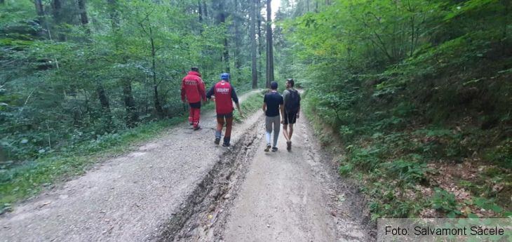 BRAȘOV. Intervenții în Piatra Mare, la solicitarea unor turiști din Israel și a unor excursioniste de 69 și 71 de ani 2 FB_IMG_1631607038599_291197.jpg