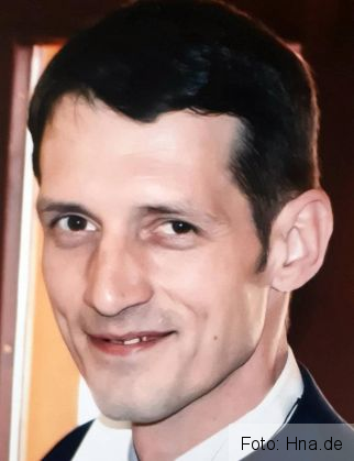 27423294-starb-bei-einem-verkehrsunfall-auf-der-der-rumaenis