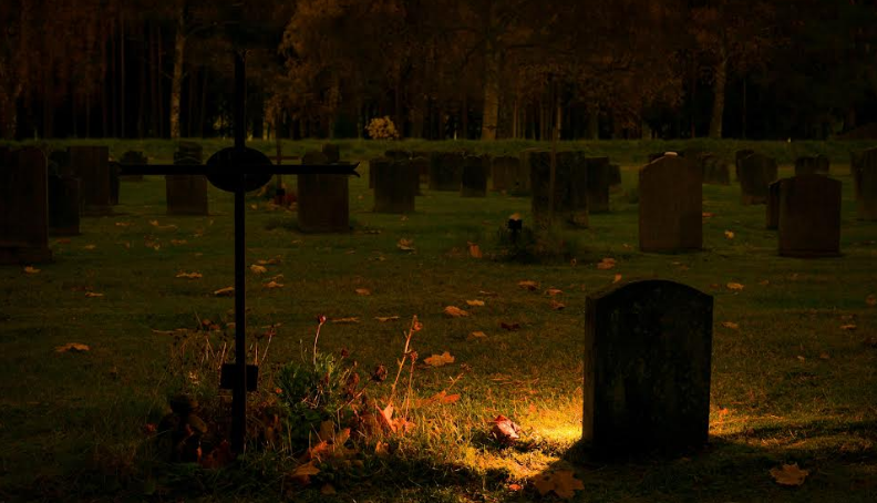 Ce cimitire deserveşte o firmă de servicii funerare din sectorul 4? 2 cimitir.png