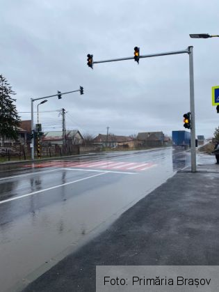BRAȘOV. Încă o trecere de pietoni este semaforizată, de astăzi 3 IMG-20211207-WA0034_293204.jpg