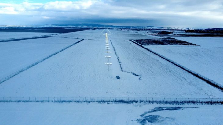 Update BRAȘOV. Adrian Veștea a aprins luminile pe Aeroport (GALERIE FOTO-VIDEO) 5 aibg4_293523.jpg