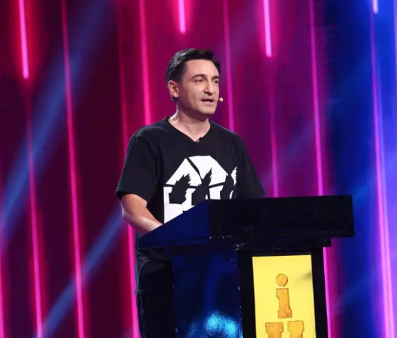 Brașoveanul George Buhnici, apariție la Antena 1 2 buhnici.png