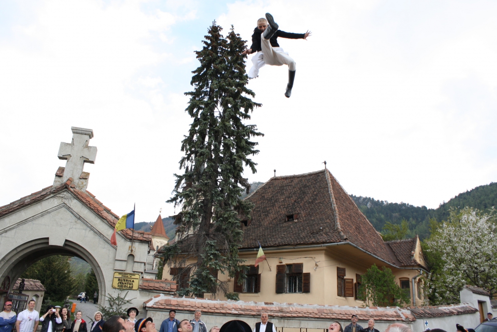Brașov. Junii Tineri au trecut proba bărbăției 18 article_252221_6.jpg