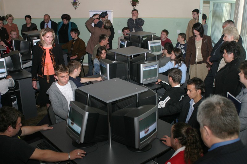 Tinerii informaticieni brașoveni vor să concureze în SUA 6 article_252621_1.jpg