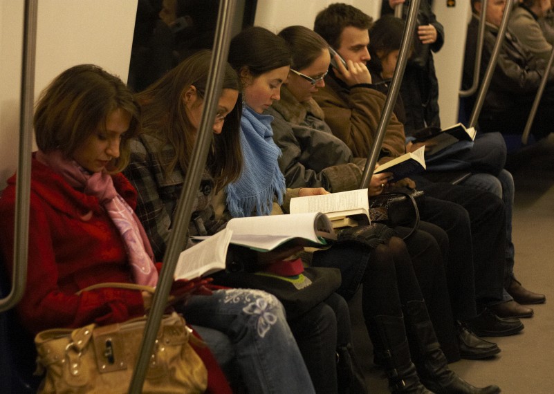 Brașov. Sunteți așteptați la "Lecturi Urbane", în Piața Sfatului 6 article_252887_1.jpg