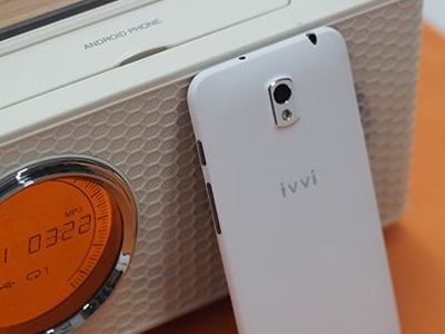 Cel mai subţire smartphone din lume, un necunoscut: Coolpad Ivvi 1 article_424161_1.jpg