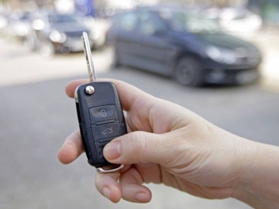 În trafic, cu o mașină de 15.000 de euro... furată din Franța 1 article_429043_1.jpg