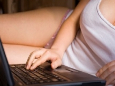 Evaziune cu servicii de VIDEOCHAT! Poliția face 93 de PERCHEZIŢII 1 article_429185_1.jpg