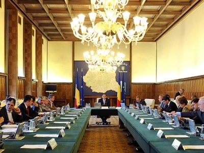 Guvernul se reunește mâine pentru dezbaterea Codurilor Fiscale 1 article_429353_1.jpg