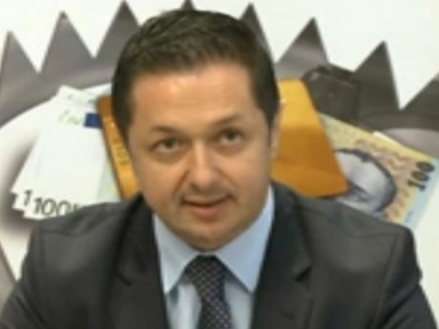 Sfat! Nu semnaţi actele la bănci până nu le studiaţi cu atenţie! 1 article_429380_1.jpg