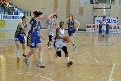 BRAȘOV. Olimpia a pierdut prima partidă cu Sf. Gheorghe 1 article_429638_1.jpg