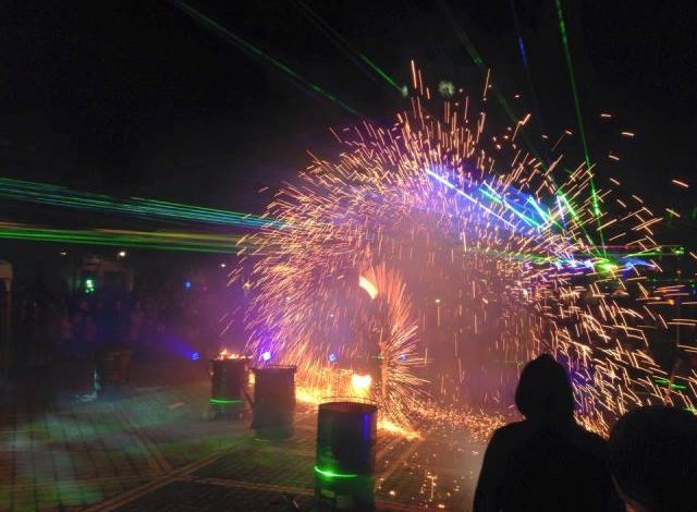 BRAȘOV. Un nou show de lasere, flăcări și lumini în Piaţa Sfatului 1 article_429766_1.jpg