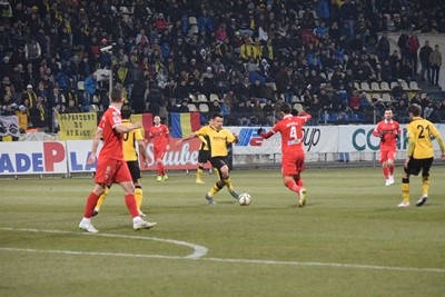 BRAȘOV. Victorie uriașă pentru „stegari”. Cr. Ganea, decisiv în meciul cu Dinamo 1 article_429775_2.jpg