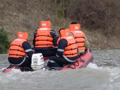 BRAȘOV. Bărbatul dispărut în râul Olt a fost găsit MORT, în nămol 1 article_430038_1.jpg