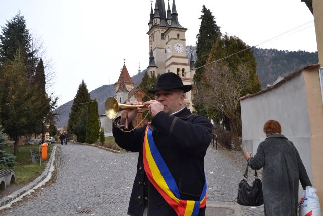 BRAȘOV. Prima manifestare din Obiceiul Junilor 1 article_430137_1.jpg