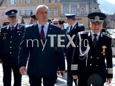 Ziua Poliției Române, aniversată în Piața Sfatului 1 article_430262_1.jpg