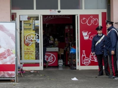 Care e starea de sănătate a românilor răniți în jaful armat de la Napoli? 1 article_430316_1.jpg