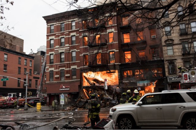 Incendiu la New York 1 article_430368_1.jpg