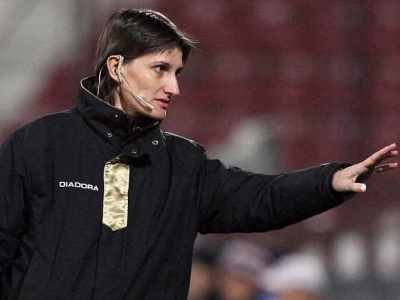 Două arbitre din România „fluieră” la MONDIALELE de fotbal 1 article_430424_1.jpg