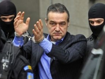 BECALI: „Mulţumesc celor care m-au condamnat“ 1 article_430898_1.jpg