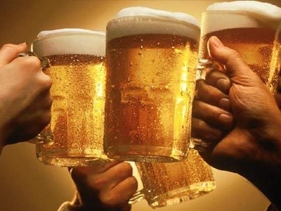 Un bărbat a sunat de 12 ori la Poliţie, să reclame nota de la bar! 1 article_431038_1.jpg