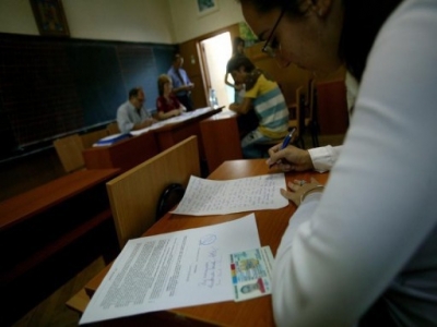 UPDATE. Trei profesori reţinuţi pentru fraudă la BAC 1 article_431096_1.jpg